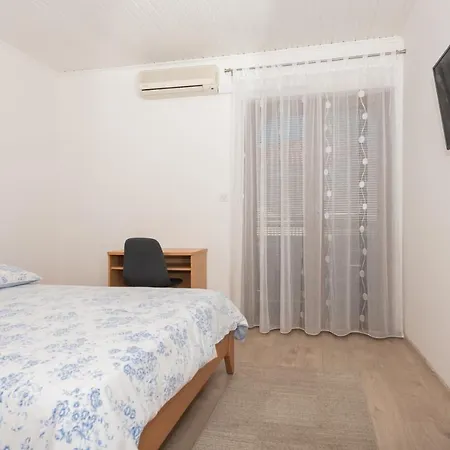 Apartment Cesljar *